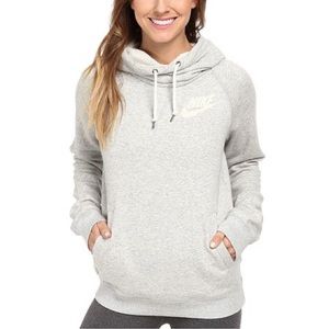 Nike Rally Set: Sweatshirt & Sweatpant